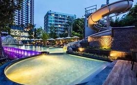 Unixx Condo Pattaya Near Walking Street